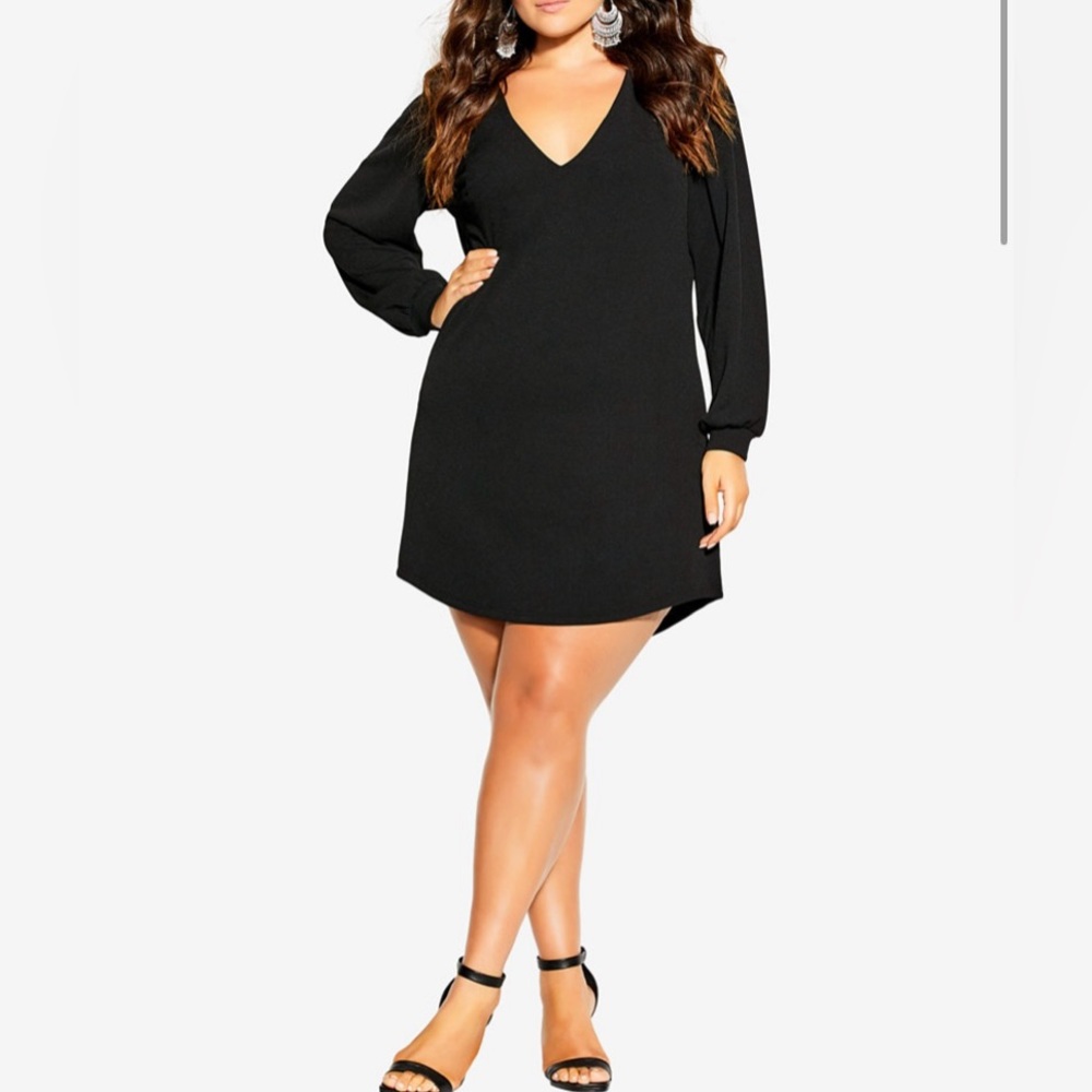Trendy Plus Size “Quiero” Black Mini Dress with V-Neck - City Chic, Size XL/22